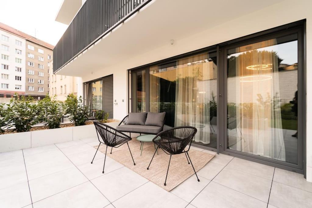 Green Garden Sauna Apartment ブルノ エクステリア 写真